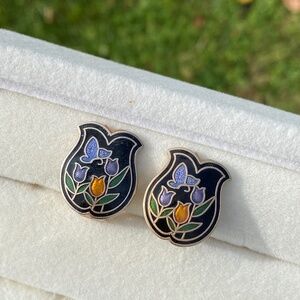 Vintage 70s Cloisonne Black Enamel Flower Floral Clip Earrings